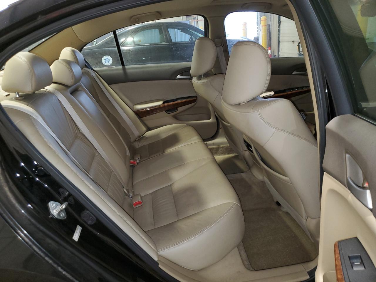 2010 Honda Accord - Image 10