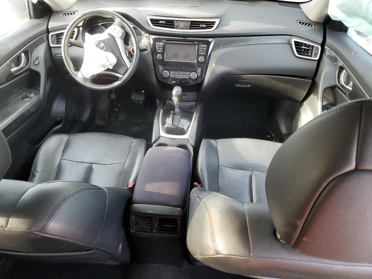2016 Nissan Rogue - Image 8
