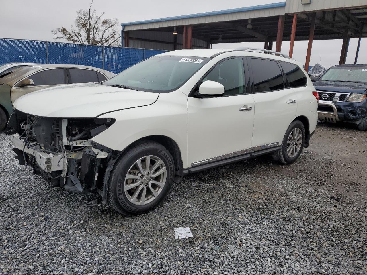 2015 Nissan Pathfinder - Image 1