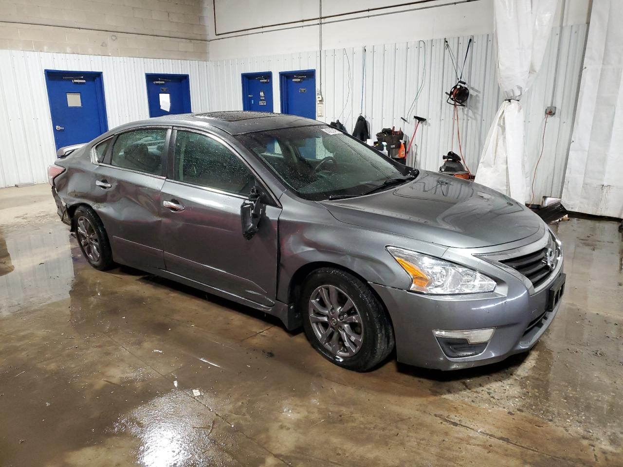 2015 Nissan Altima - Image 4