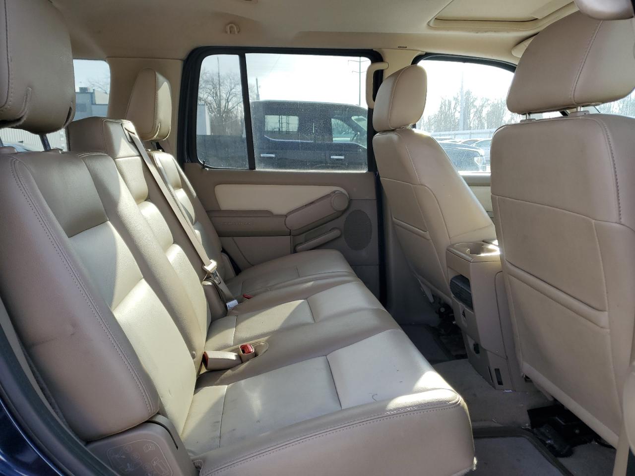 2008 Ford Explorer Eddie Bauer VIN: 1FMEU74818UA30370 Lot: 88144815