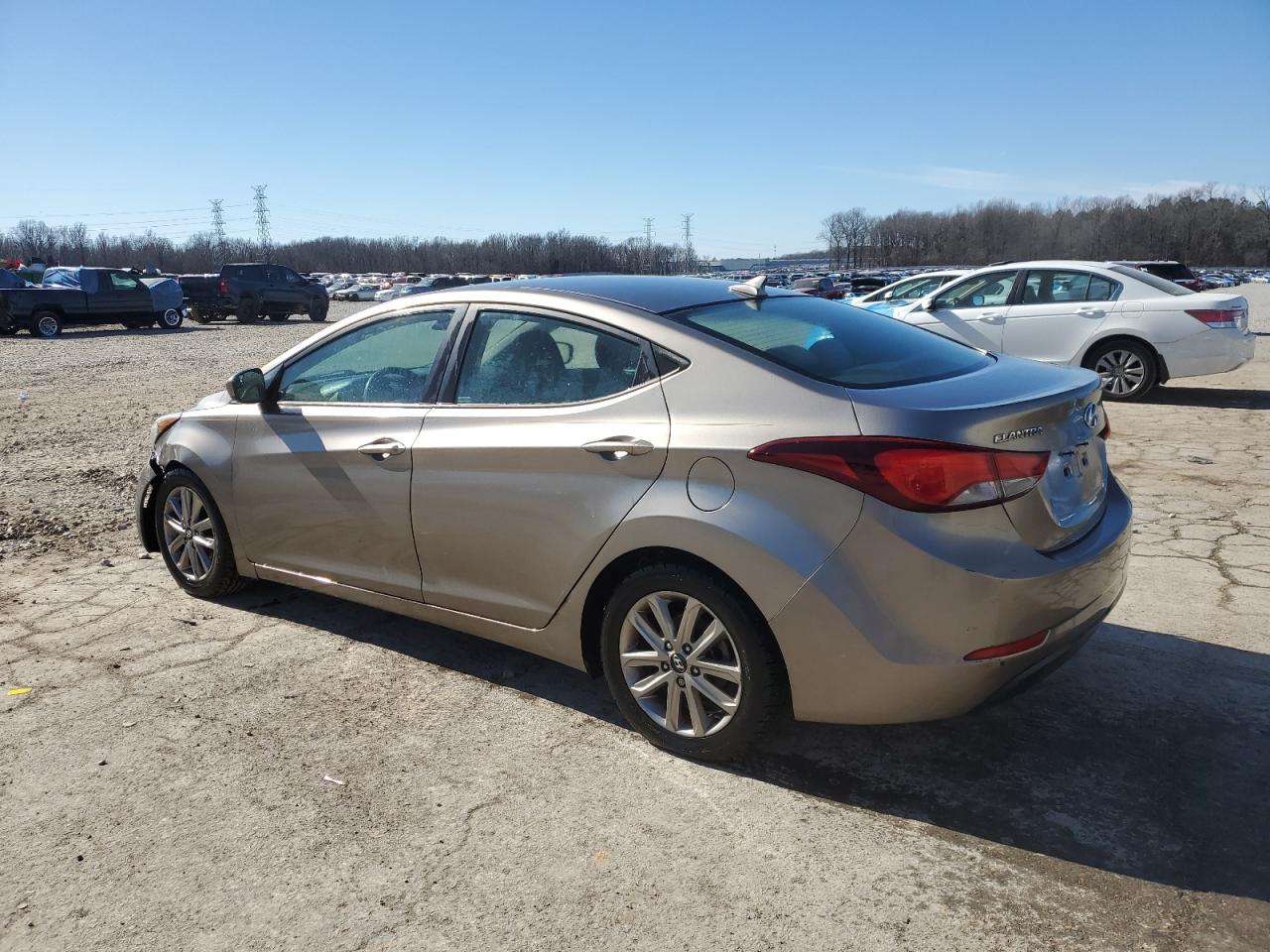 2014 Hyundai Elantra - Image 2