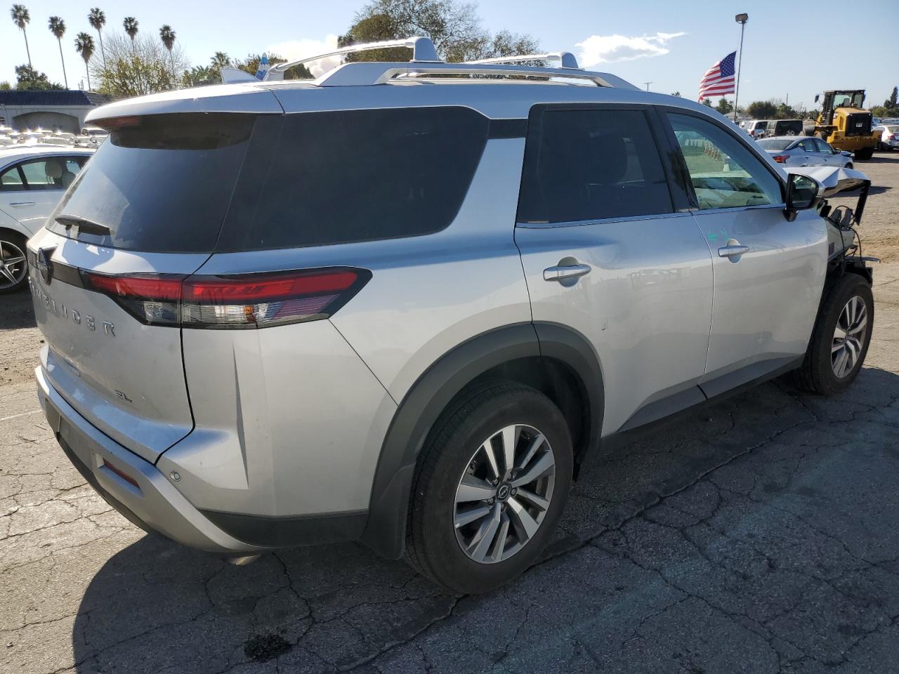 2024 Nissan Pathfinder - Image 3