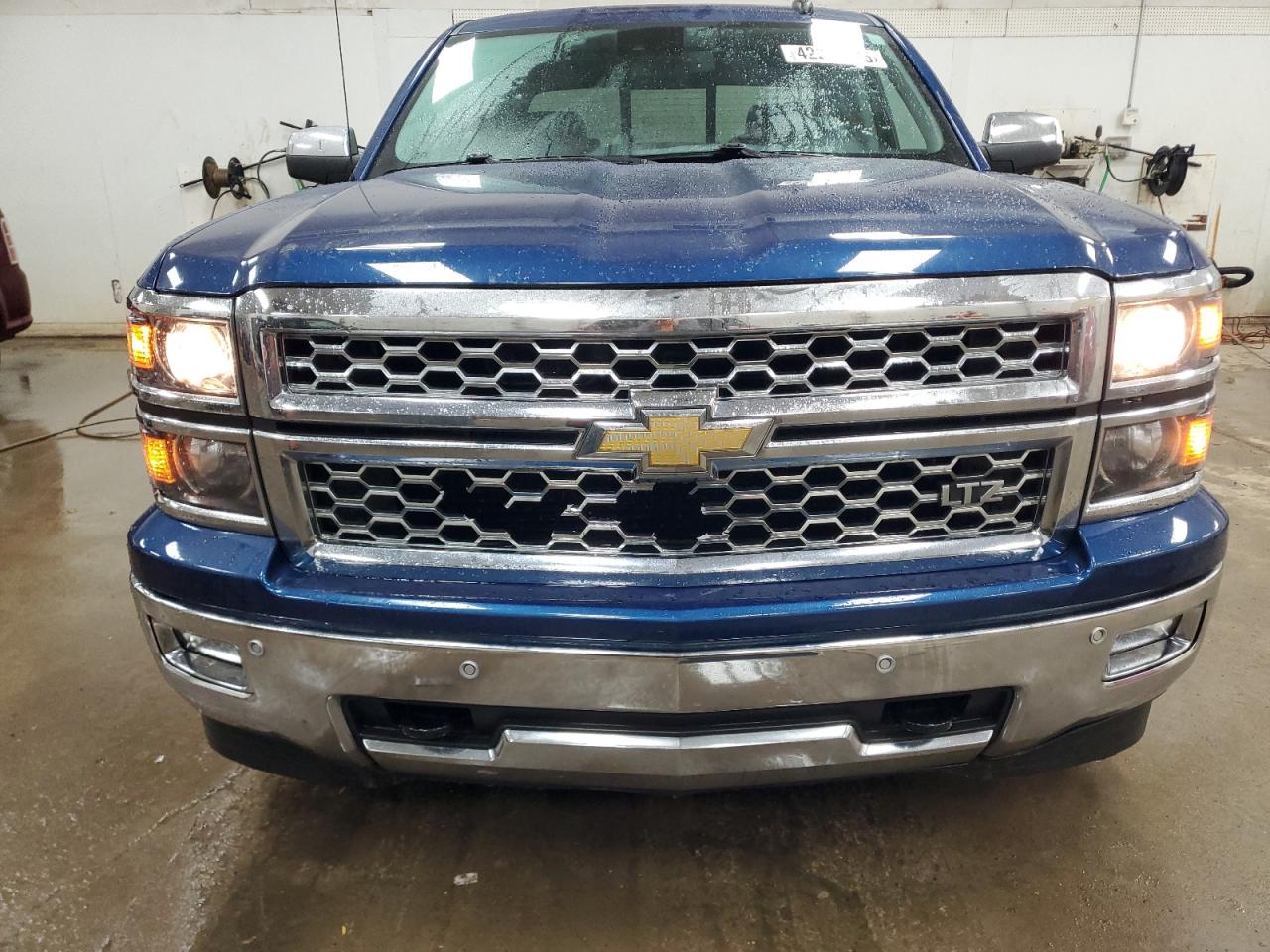 2015 Chevrolet Silverado - Image 5