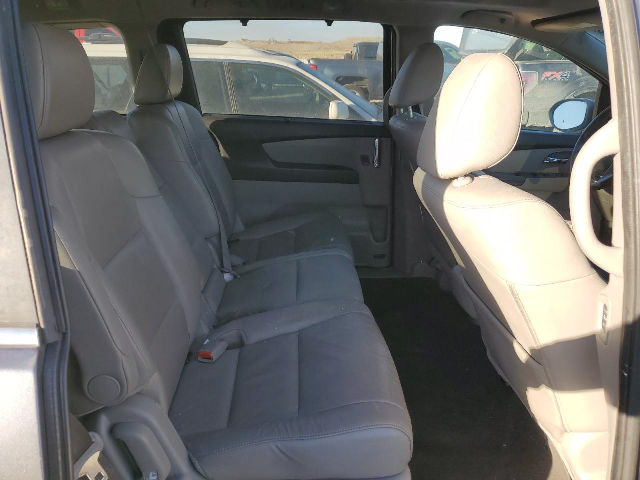 2014 Honda Odyssey - Image 12
