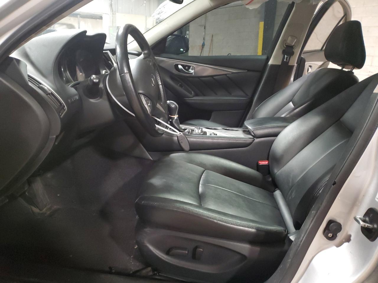 2015 Infiniti Q50 Base VIN: JN1BV7AR3FM421456 Lot: 86444414