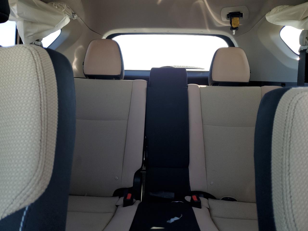 2018 Toyota RAV 4 - Image 10