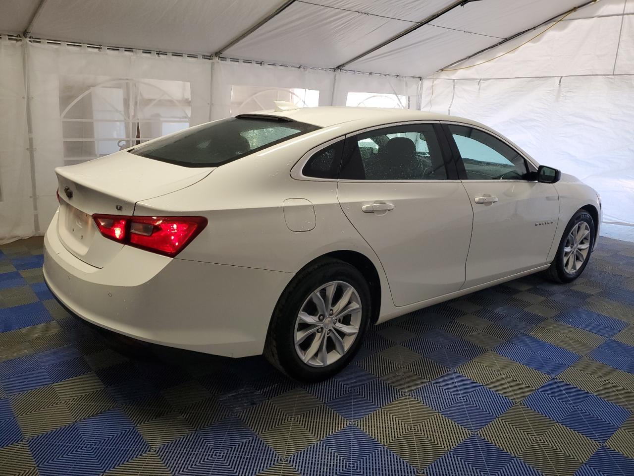 2023 Chevrolet Malibu - Image 3