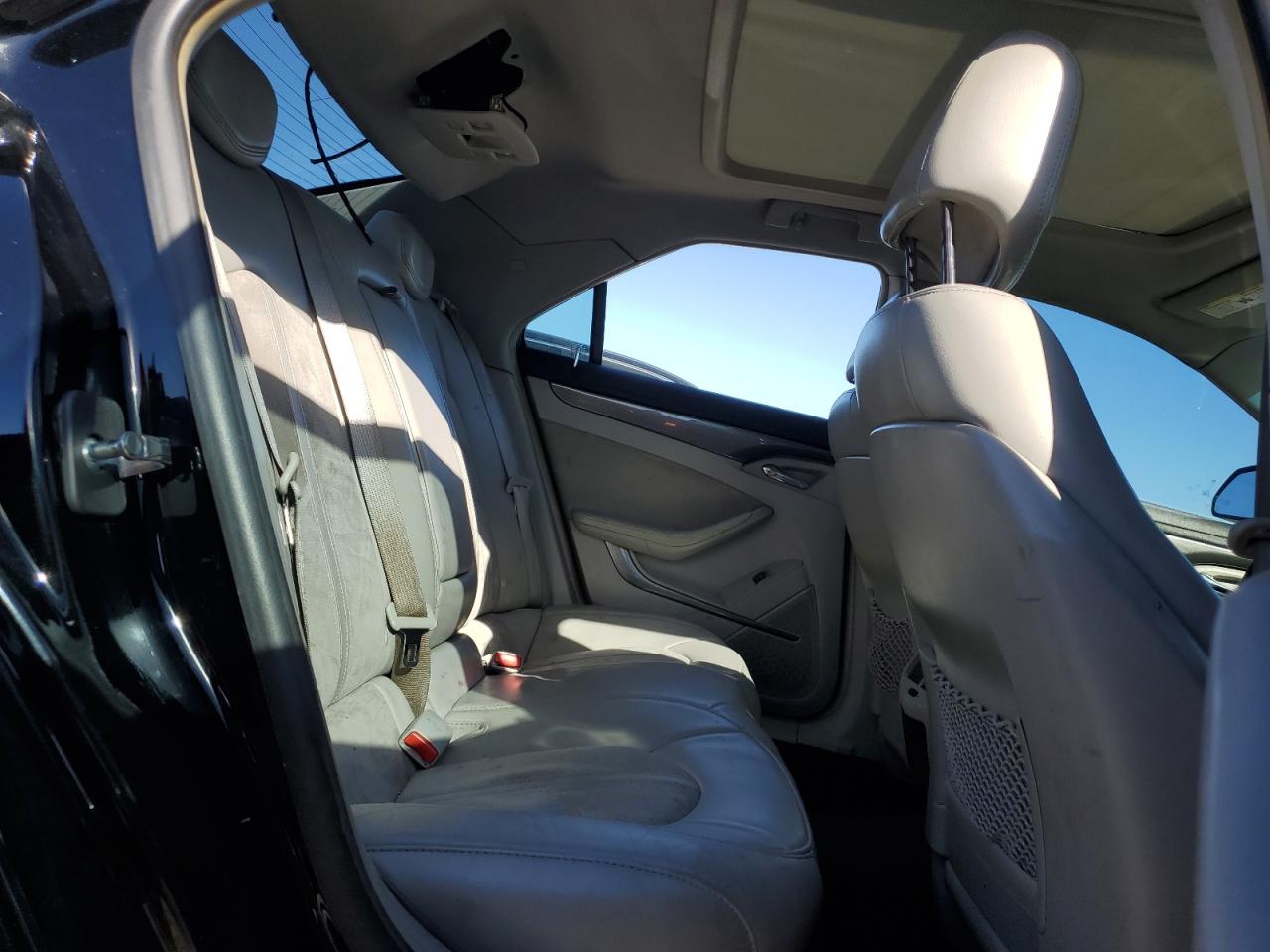 2009 Cadillac CTS - Image 10