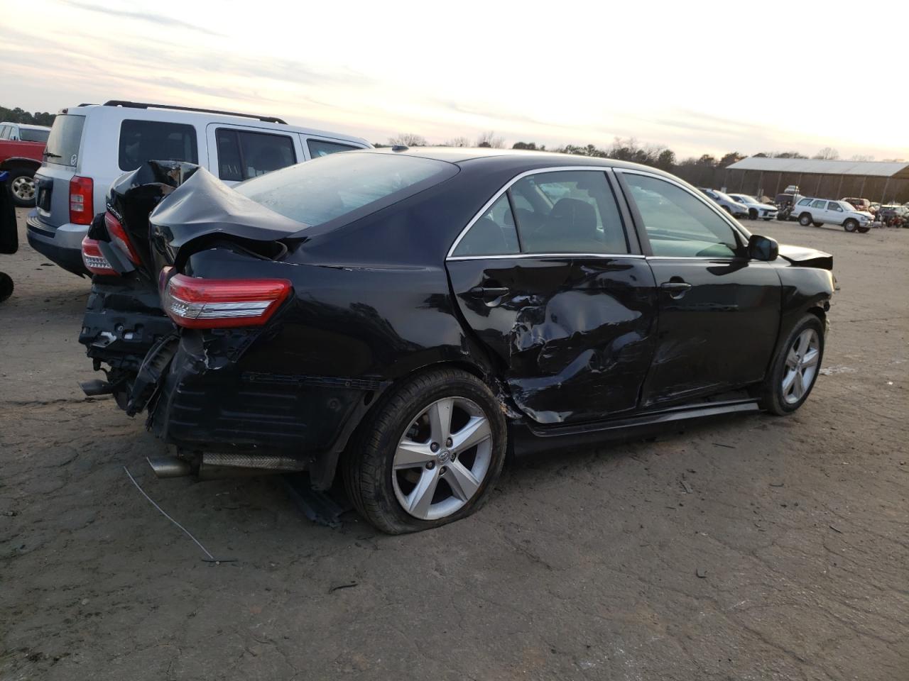 2011 Toyota Camry - Image 3