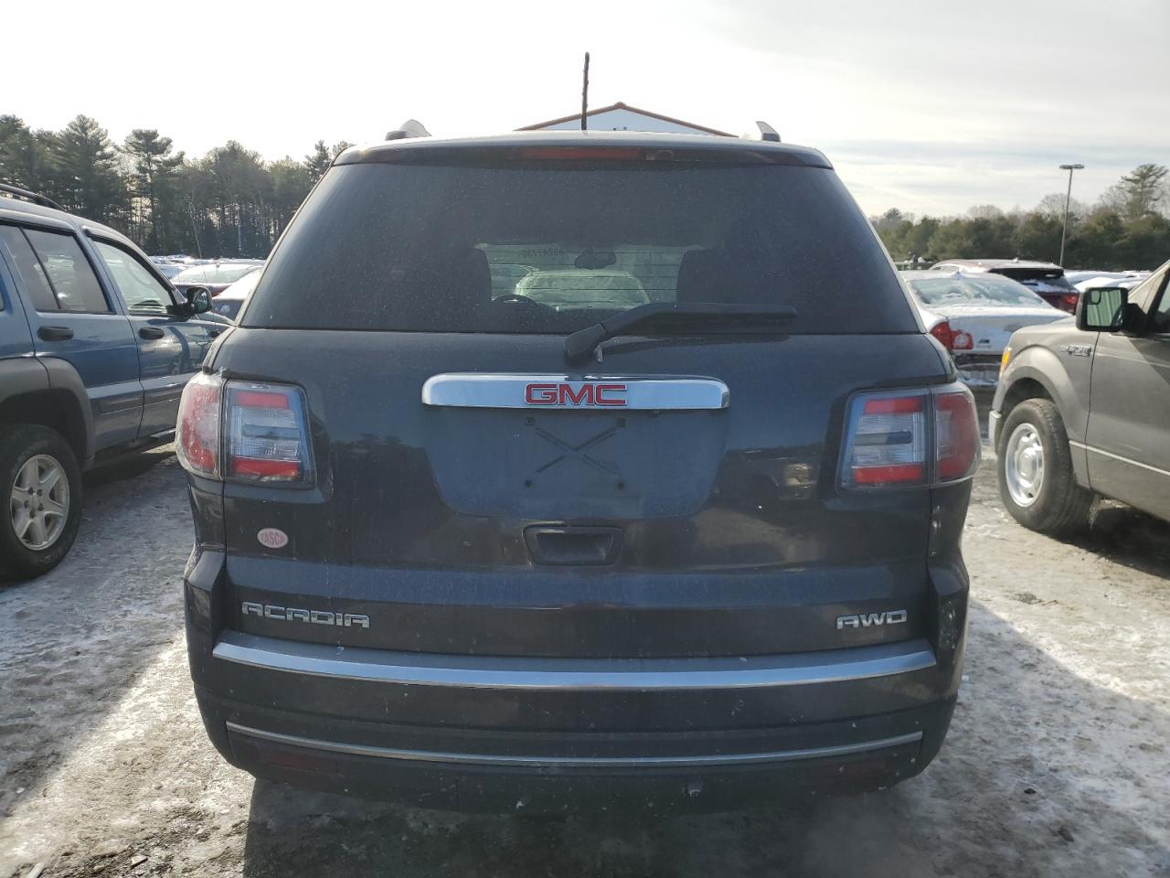 2015 GMC Acadia - Image 6