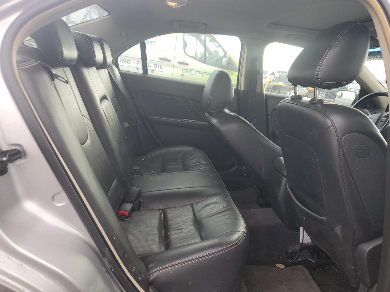 2010 Ford Fusion - Image 10