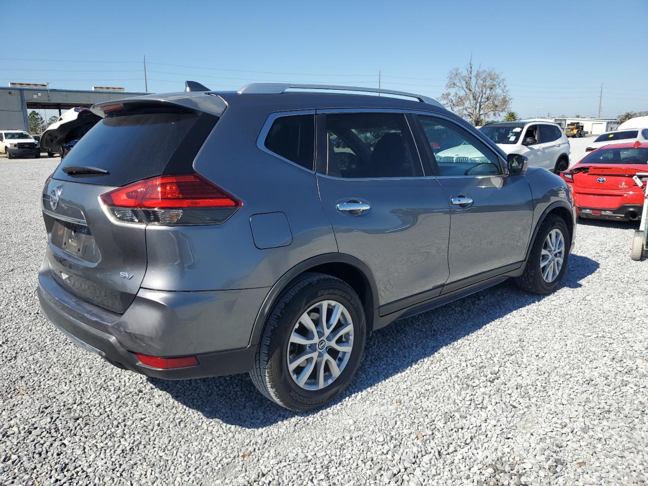 2017 Nissan Rogue - Image 3