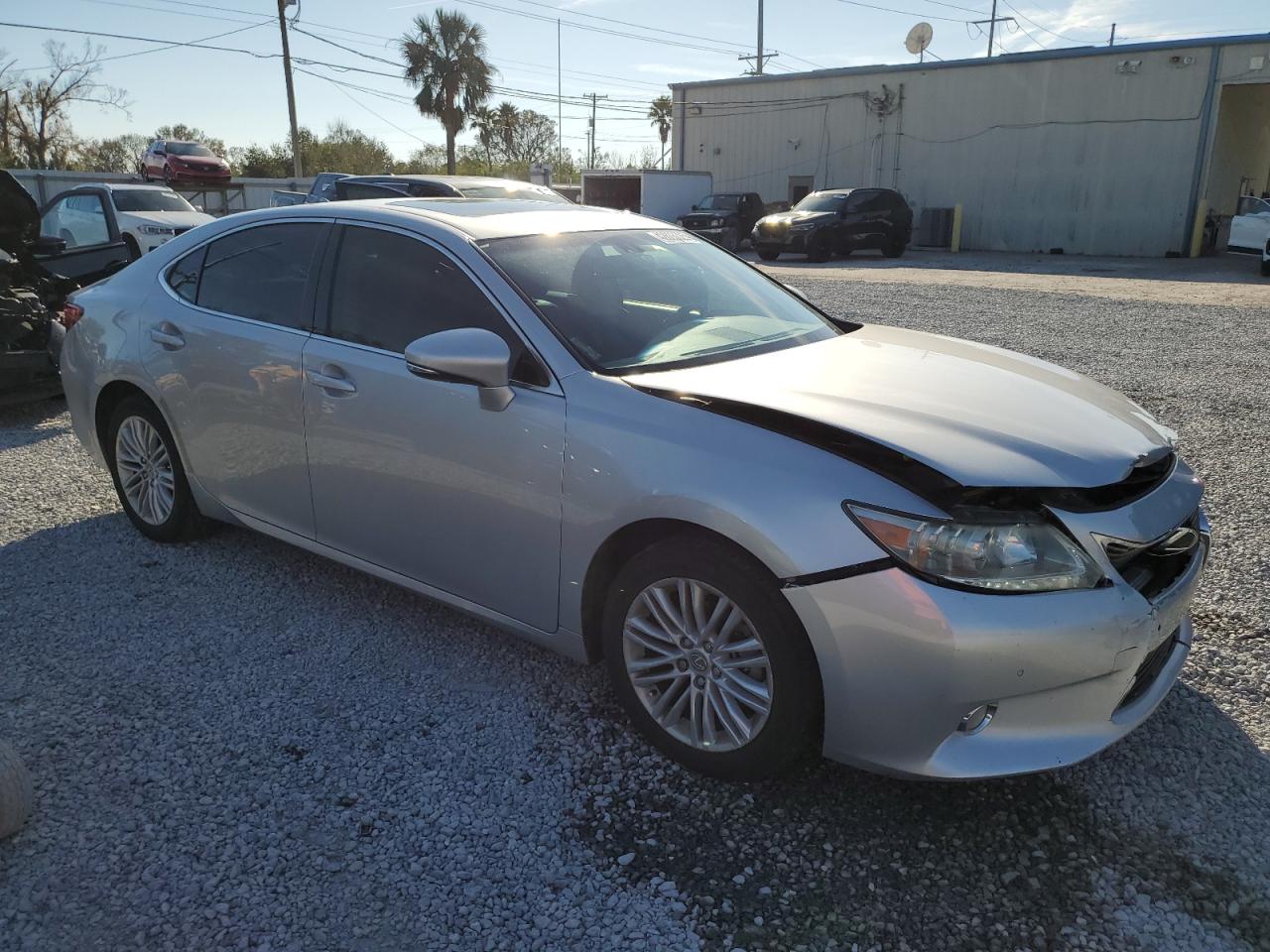 2013 Lexus ES - Image 4