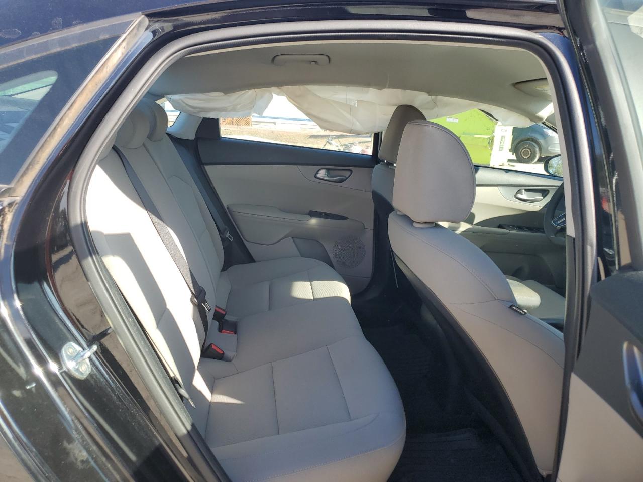 2021 Kia Forte - Image 10
