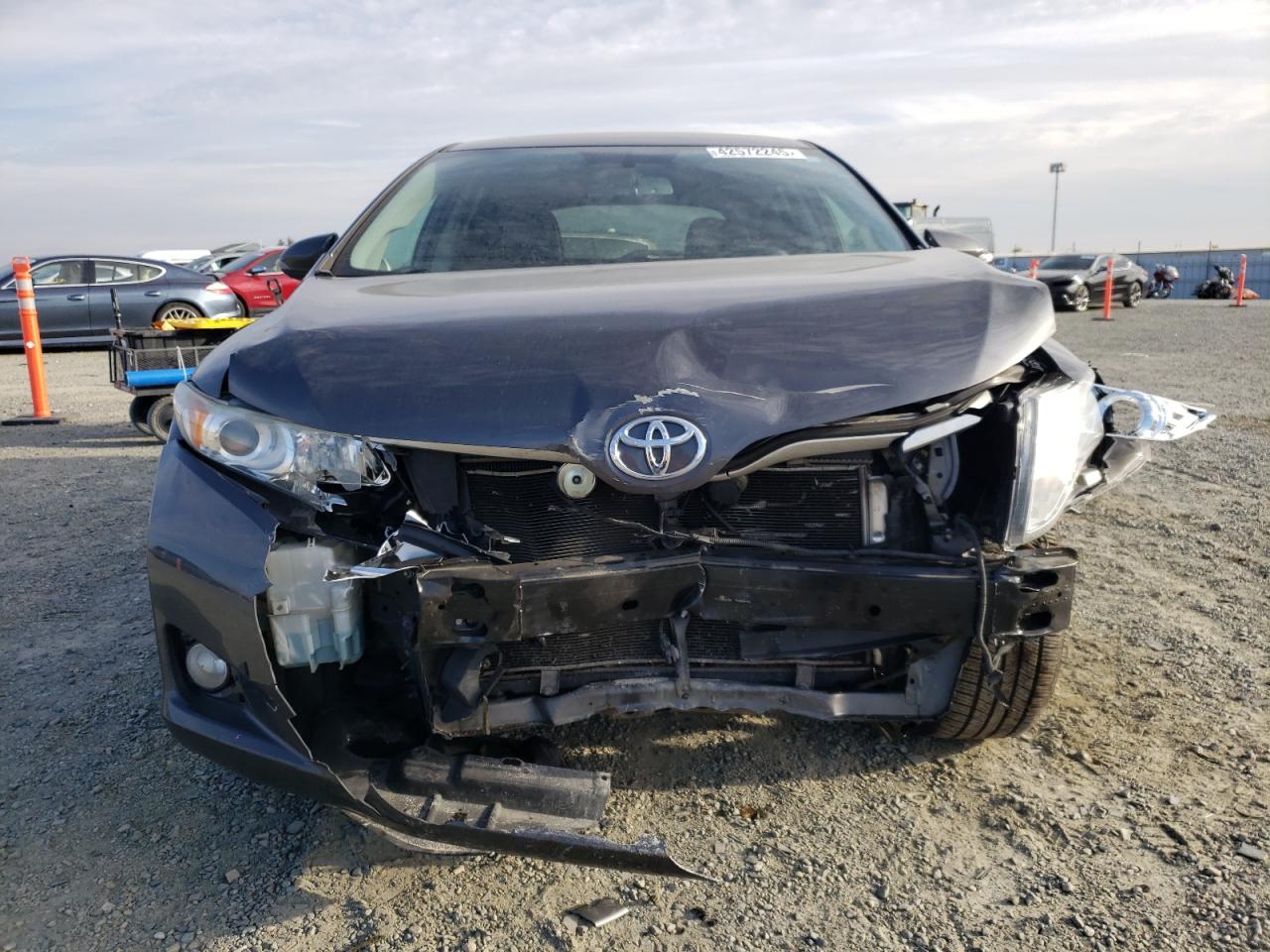 2015 Toyota Venza - Image 5