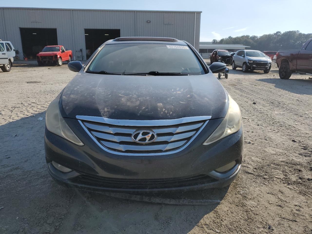 2011 Hyundai Sonata - Image 5