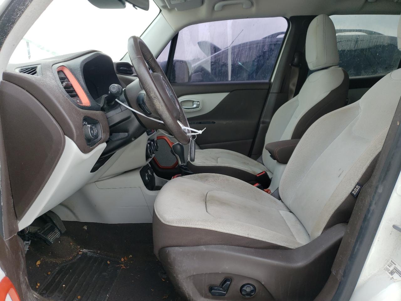 2015 Jeep Renegade - Image 7