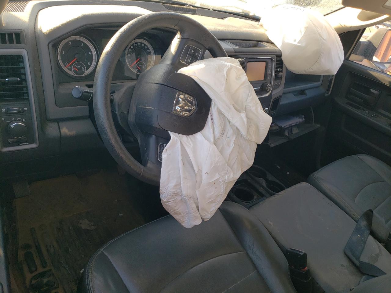 2018 RAM 3500 - Image 8