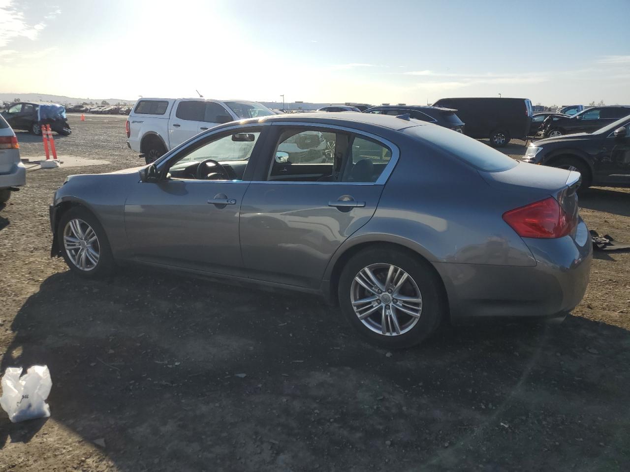 2012 Infiniti G - Image 2