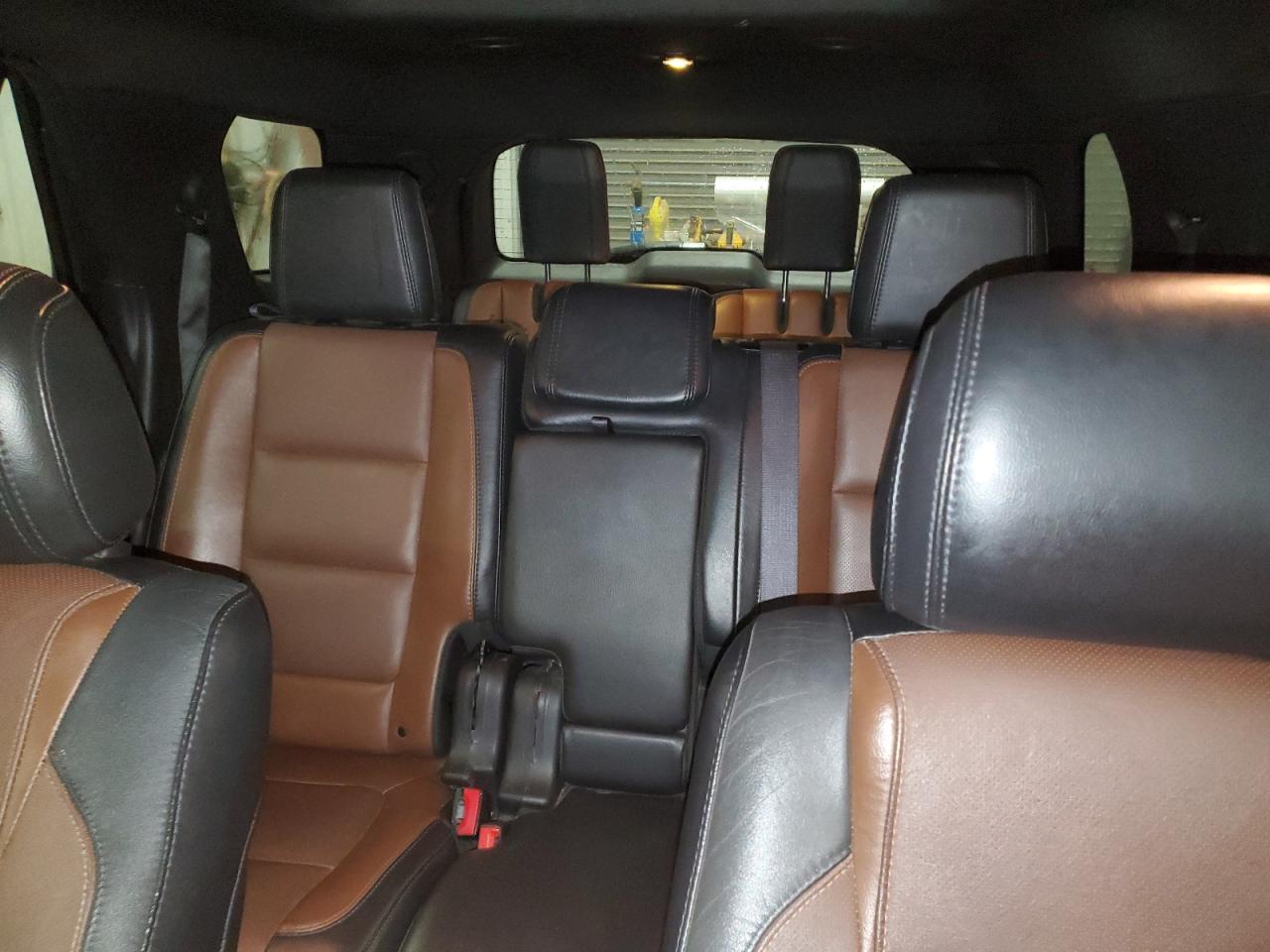 2015 Ford Explorer - Image 10