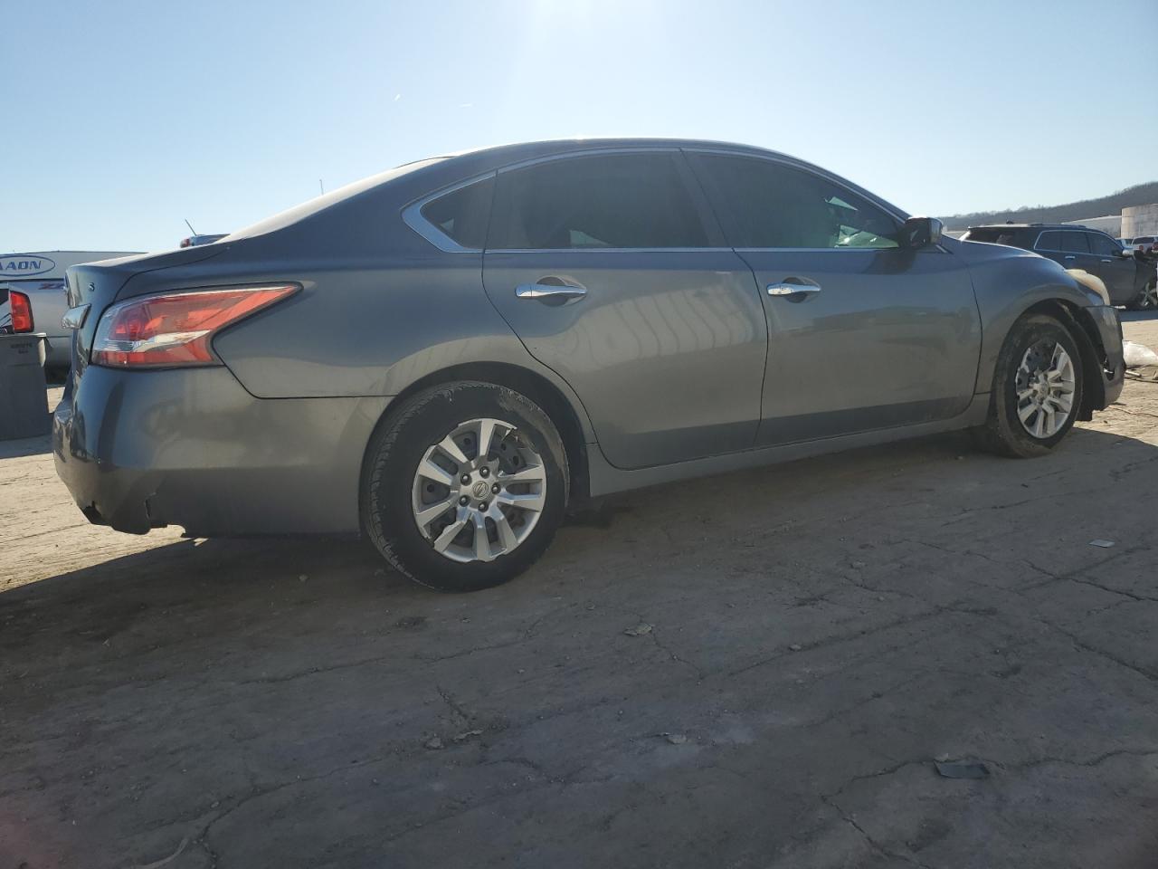 2015 Nissan Altima - Image 3