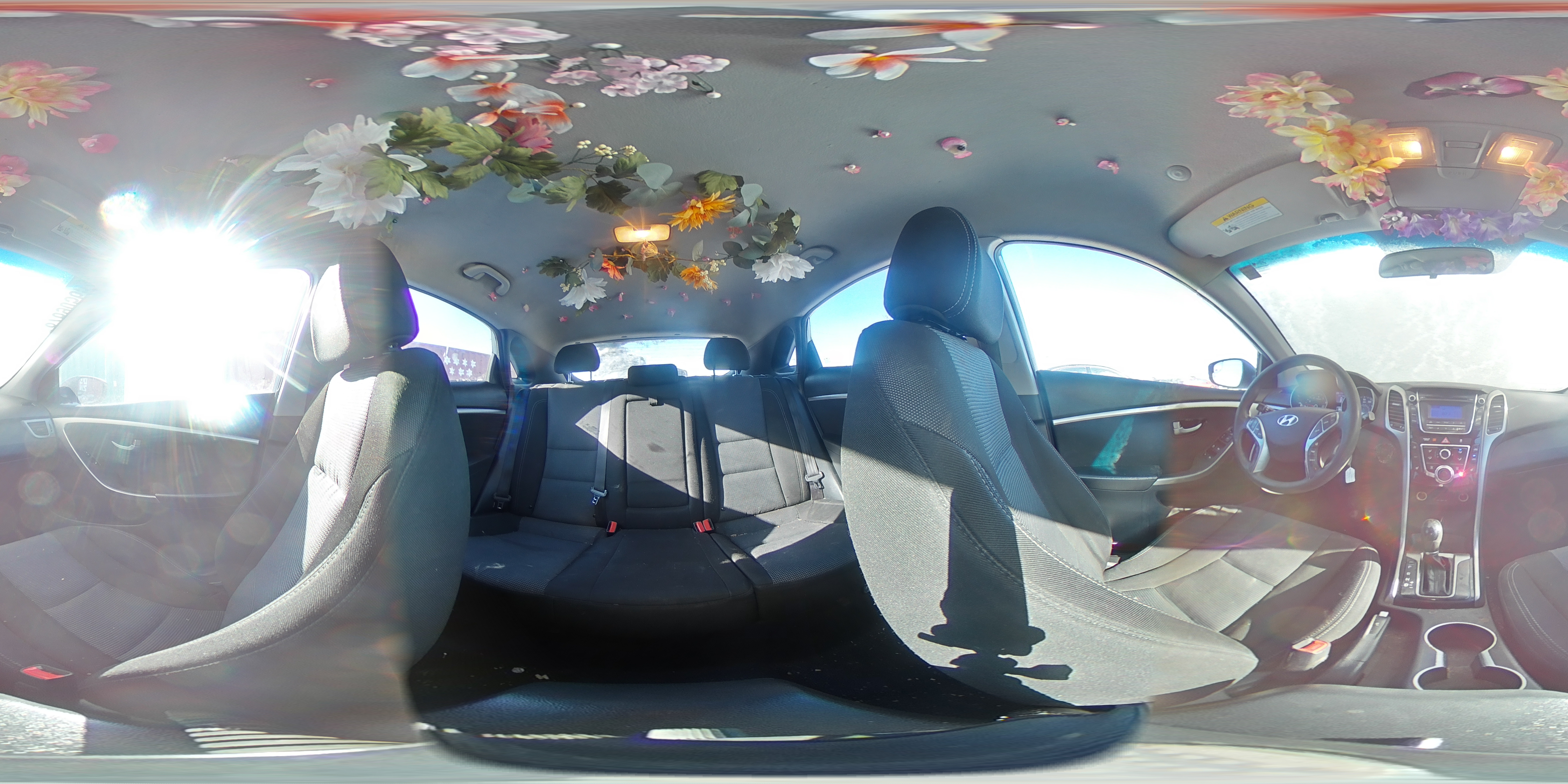 2014 Hyundai Elantra - Image 13