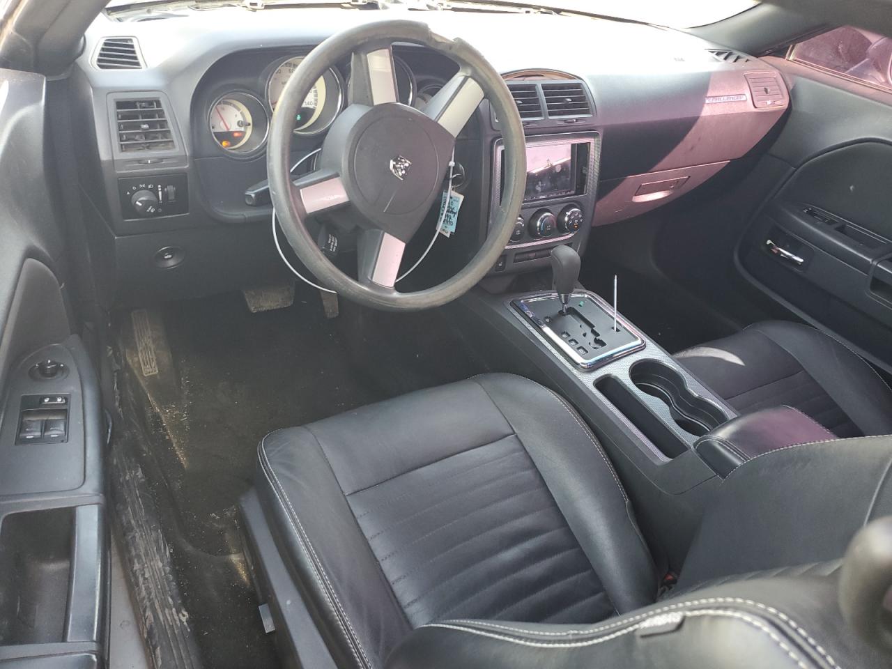 2010 Dodge Challenger - Image 8