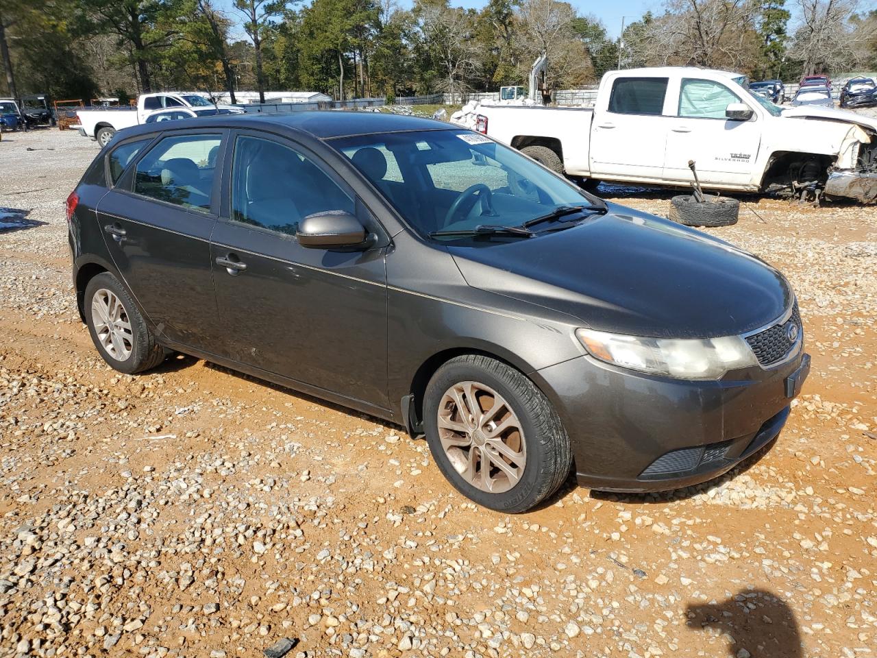 2011 Kia Forte - Image 4