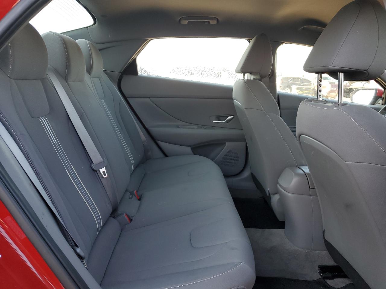 2023 Hyundai Elantra - Image 10