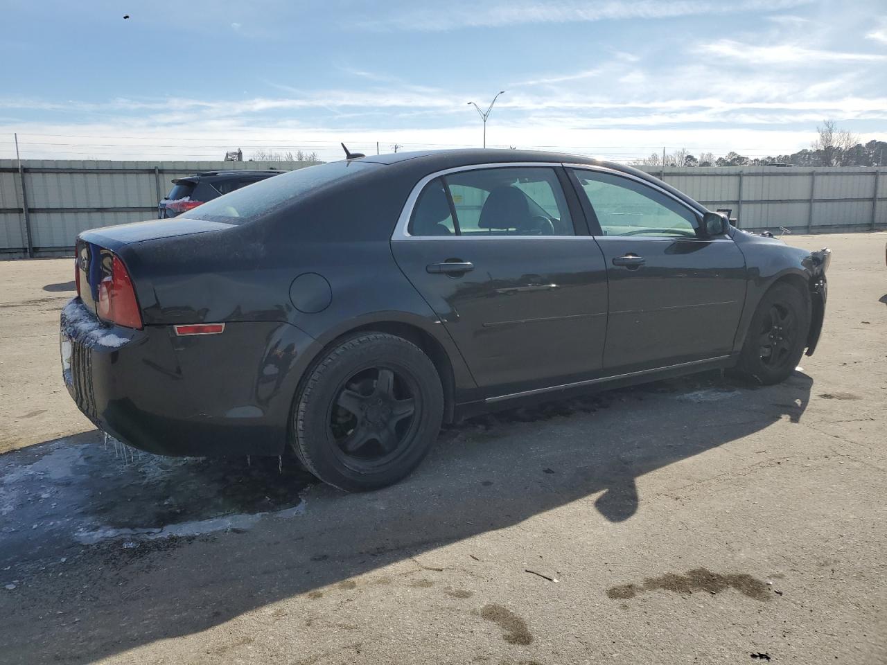 2010 Chevrolet Malibu - Image 3