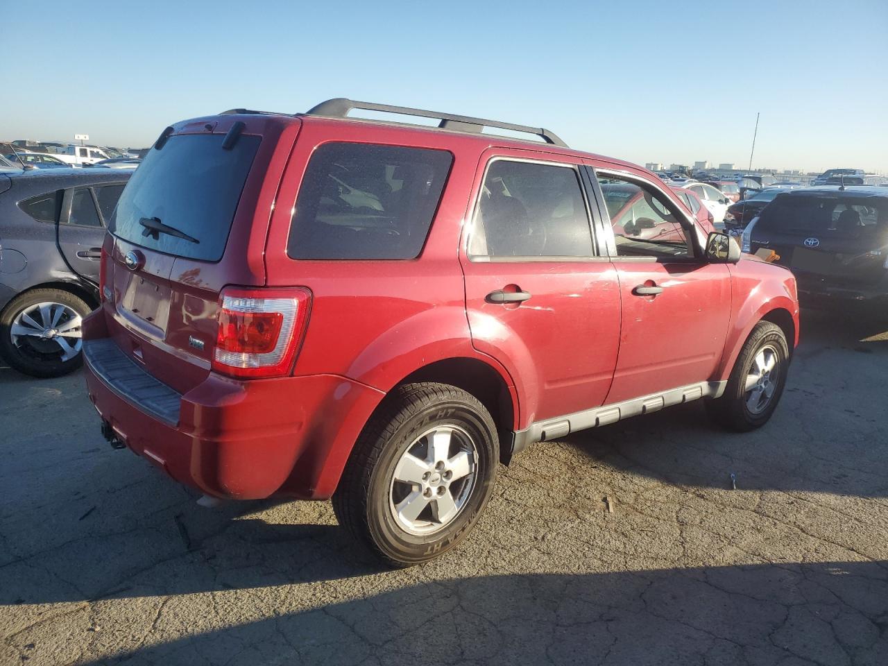 2011 Ford Escape - Image 3