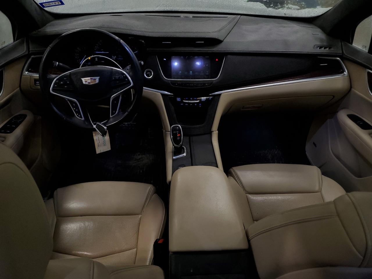 2018 Cadillac XT5 - Image 8