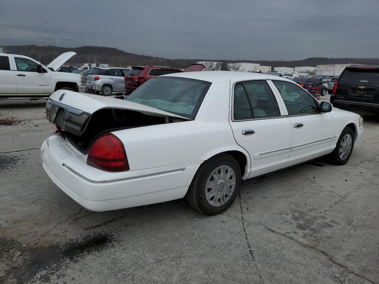 2008 Mercury Grand Marquis - Image 3