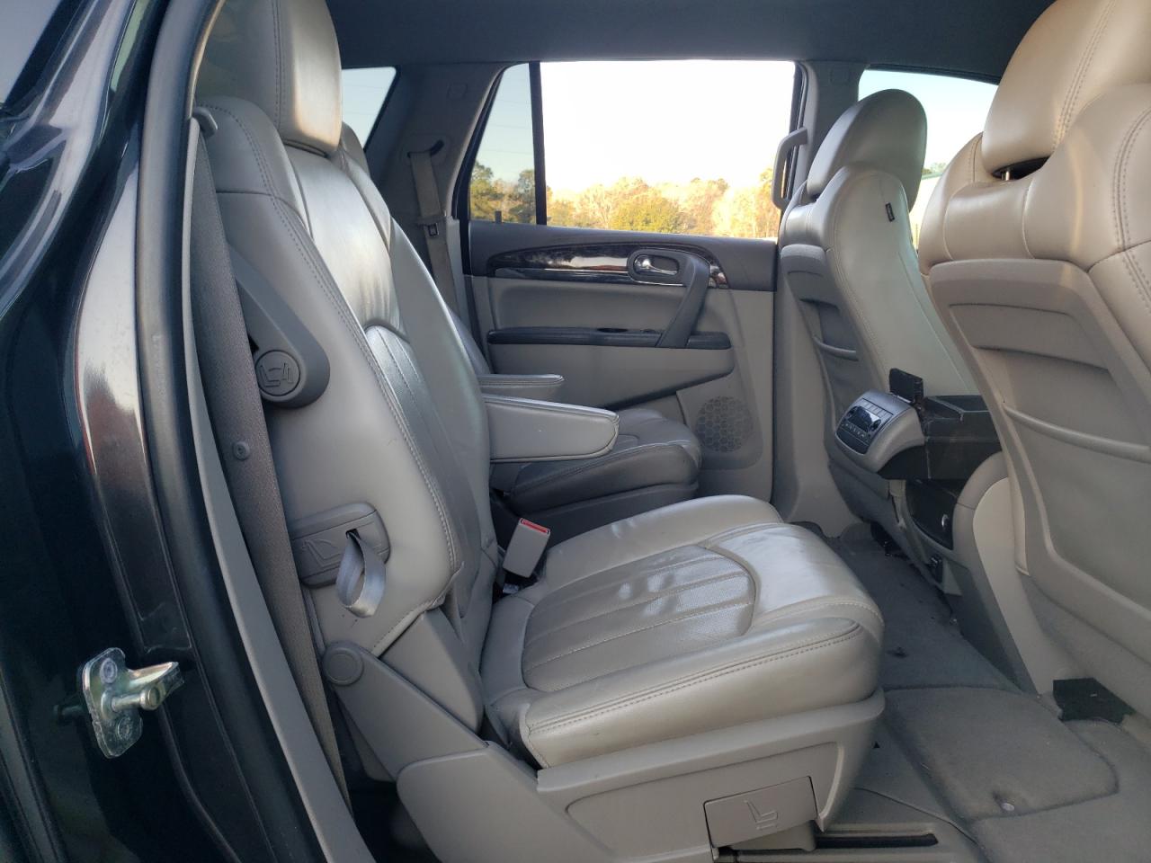 2014 Buick Enclave - Image 12