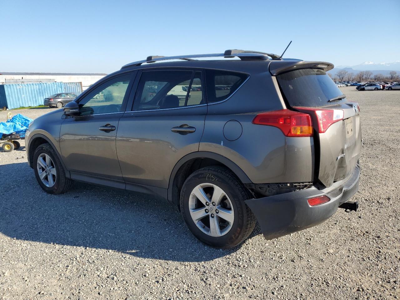 2014 Toyota RAV 4 - Image 2