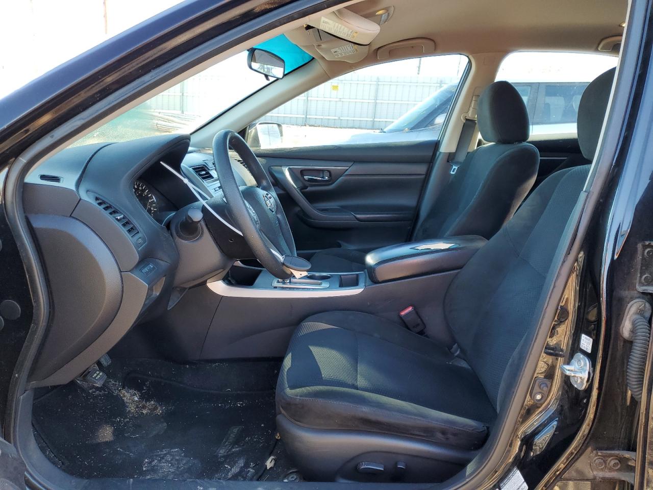 2015 Nissan Altima - Image 7