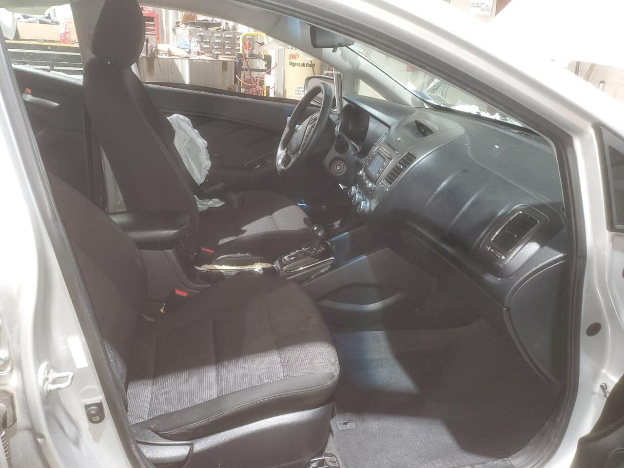 2018 Kia Forte - Image 7