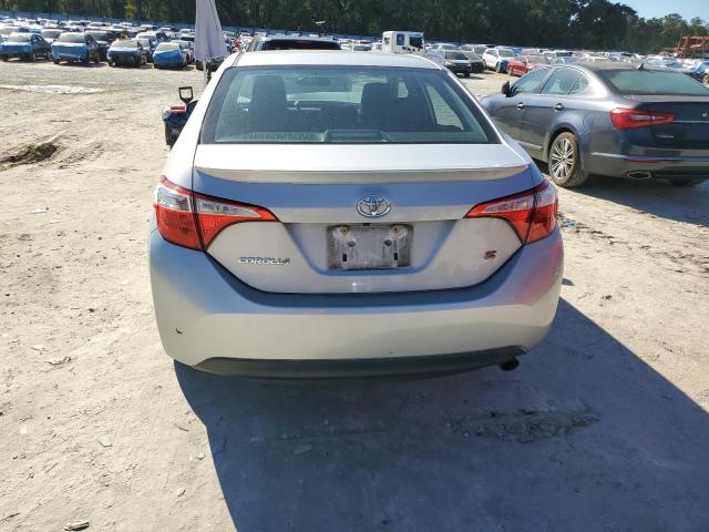  TOYOTA COROLLA 2015 Srebrny