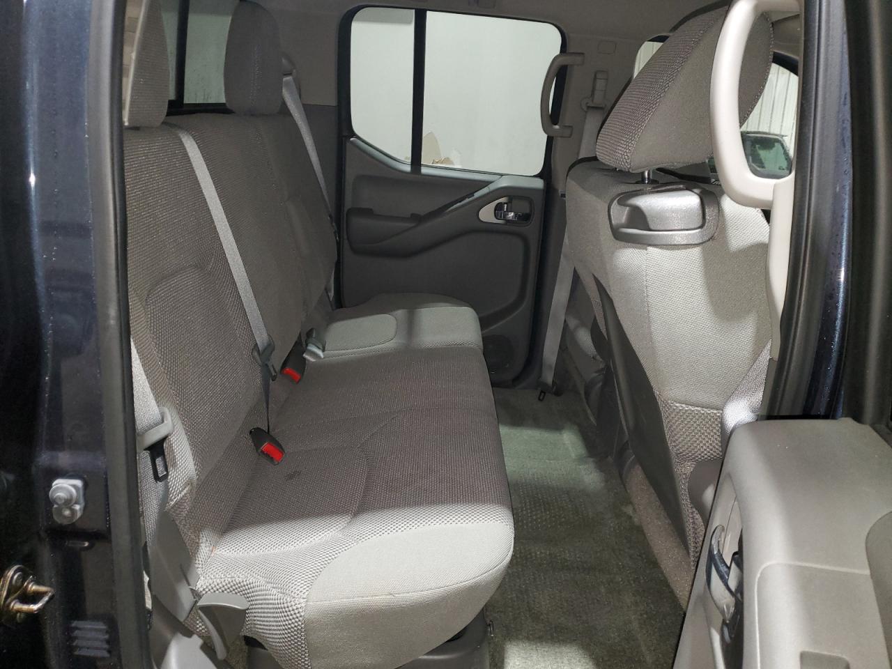 2014 Nissan Navara (Frontier) - Image 10