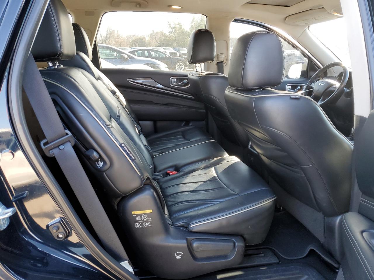2018 Infiniti QX60 - Image 11