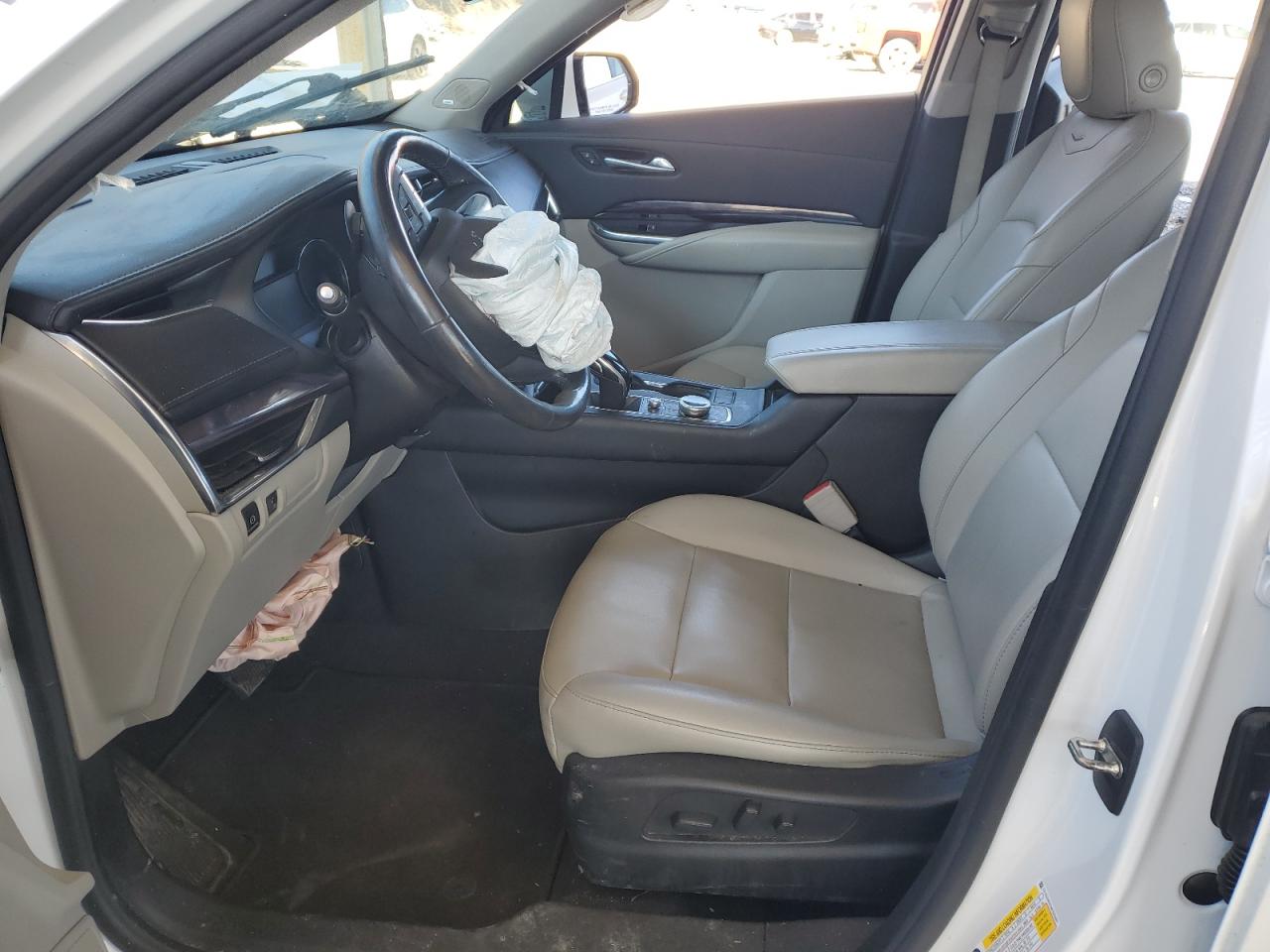 2021 Cadillac XT4 - Image 7