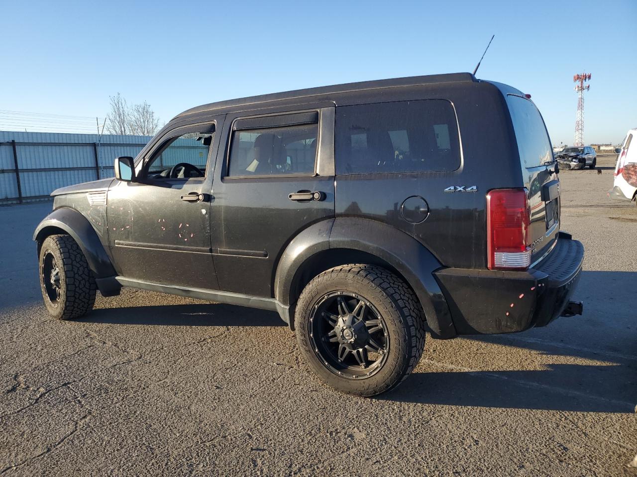2011 Dodge Nitro - Image 2