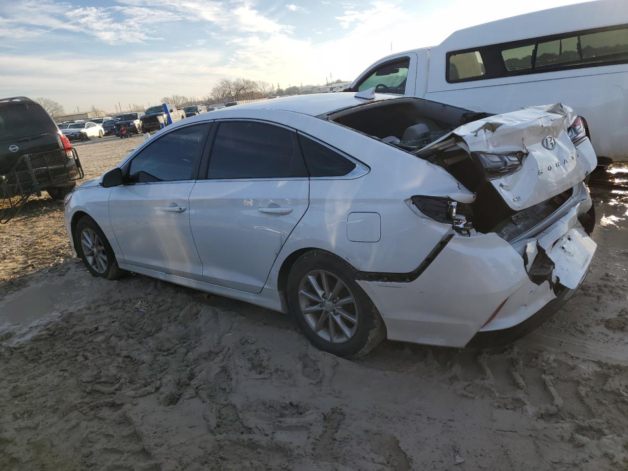 2018 Hyundai Sonata - Image 2