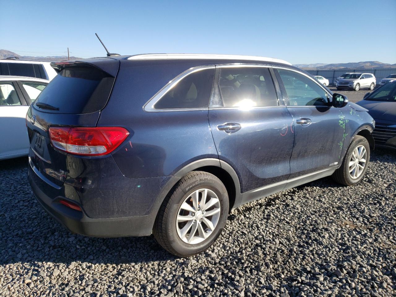 2017 Kia Sorento - Image 3