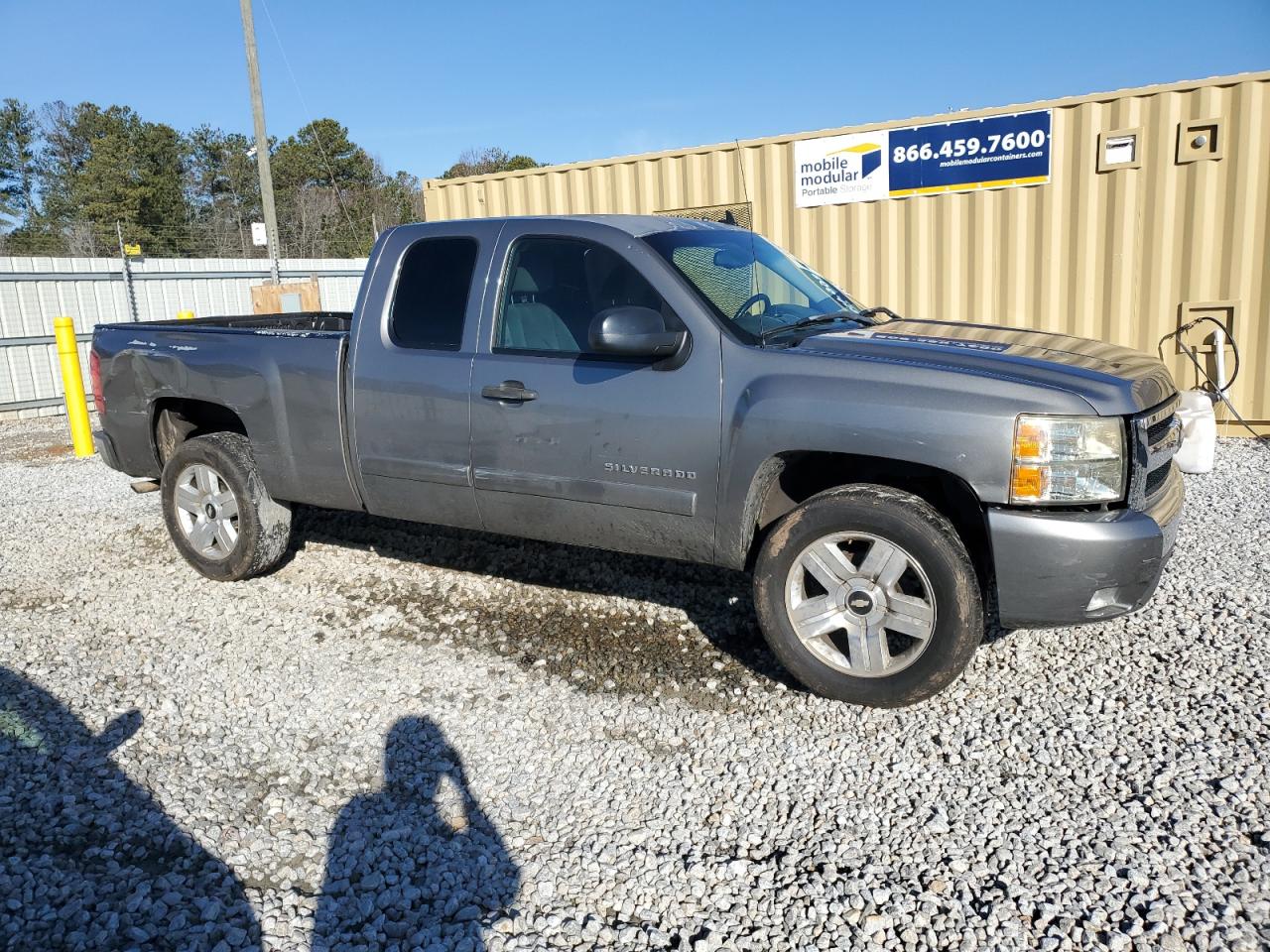 2007 Chevrolet Silverado - Image 4