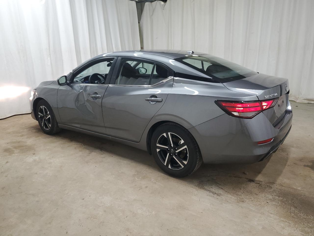 2024 Nissan Sentra - Image 2