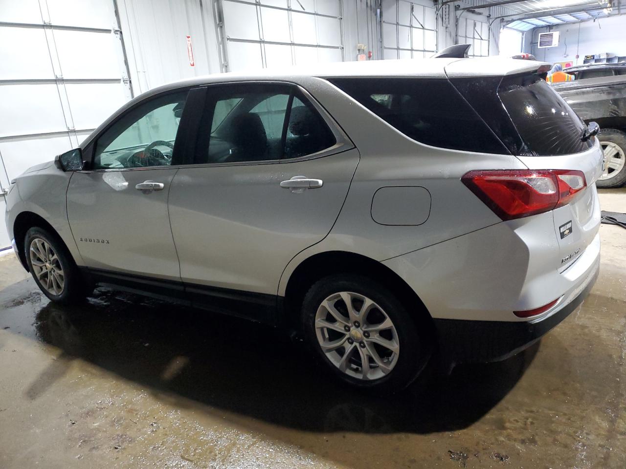 2021 Chevrolet Equinox - Image 2
