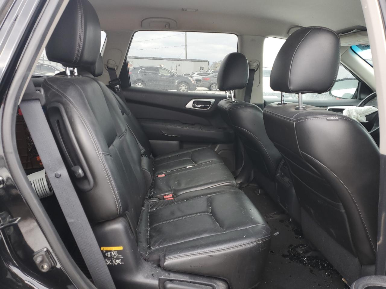 2013 Nissan Pathfinder - Image 11