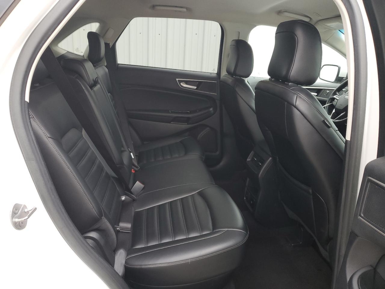 2020 Ford Edge - Image 11